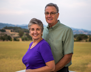 Ted & Deanna Starr, owners of VinNOW